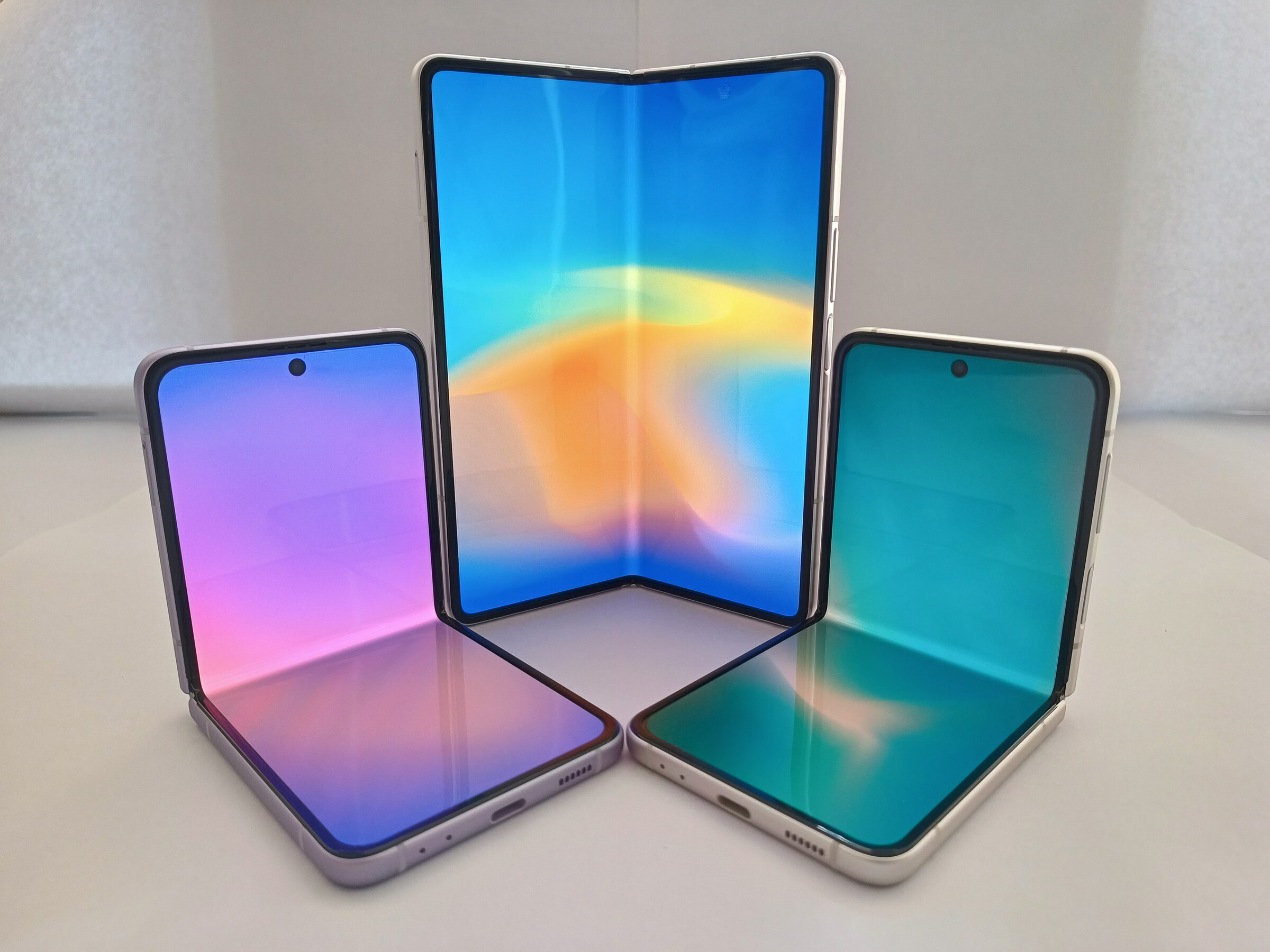 Photograph of early Samsung Galaxy Z Fold and Galaxy Z Flip folding smartphones displayed side by side