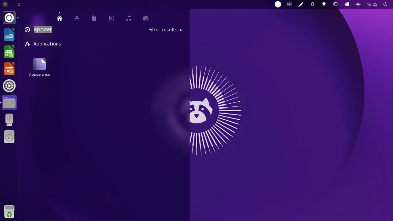Ubuntu Unity 26.04 desktop screenshot.